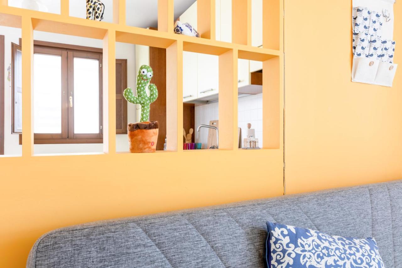 Апартаменты Lecce Colorful Flat With Terrace & Parking Экстерьер фото